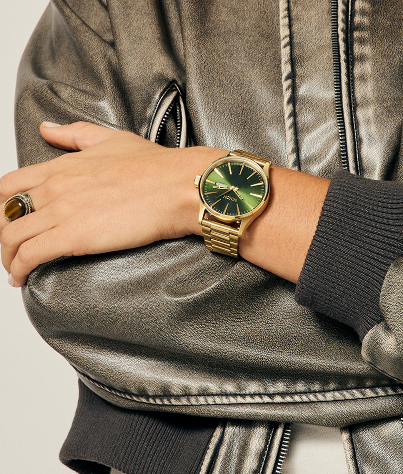 Sentry Wobble Watch | 4th Dimension Gold / Black | Stainless Steel